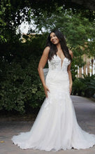 Load image into Gallery viewer, Stella York - 7696
