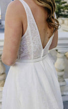 Load image into Gallery viewer, Stella York - 7718
