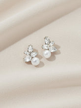 Load image into Gallery viewer, OLIVE &amp; PIPER - REMI EARRINGS
