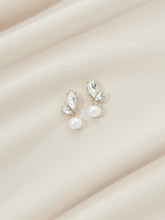 Load image into Gallery viewer, OLIVE &amp; PIPER - BRYN EARRINGS
