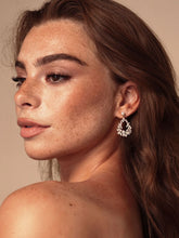 Load image into Gallery viewer, OLIVE &amp; PIPER - MINI AVERY EARRINGS
