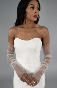 Essence of Australia - Fingerless Tulle Pearl Gloves