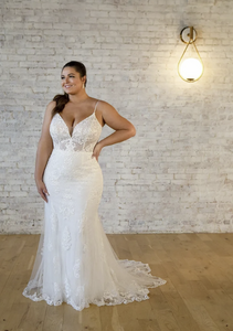 Stella York - 7540 (Curve Collection)