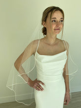 Load image into Gallery viewer, Bridal Classics: Simple Edge Veil
