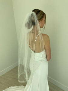 Bridal Classics: Horsehair Trim with Sparkle Veil