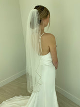 Load image into Gallery viewer, Bridal Classics: Rhinestone Sparkle Veil
