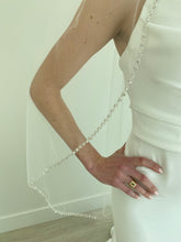 Load image into Gallery viewer, Bridal Classics: Rhinestone Sparkle Veil
