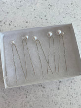 Load image into Gallery viewer, Malis Henderson - Pearl Hair Pin Set
