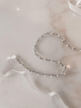 Load image into Gallery viewer, Bridal Classic Hairband
