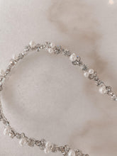 Load image into Gallery viewer, Bridal Classic Hairband
